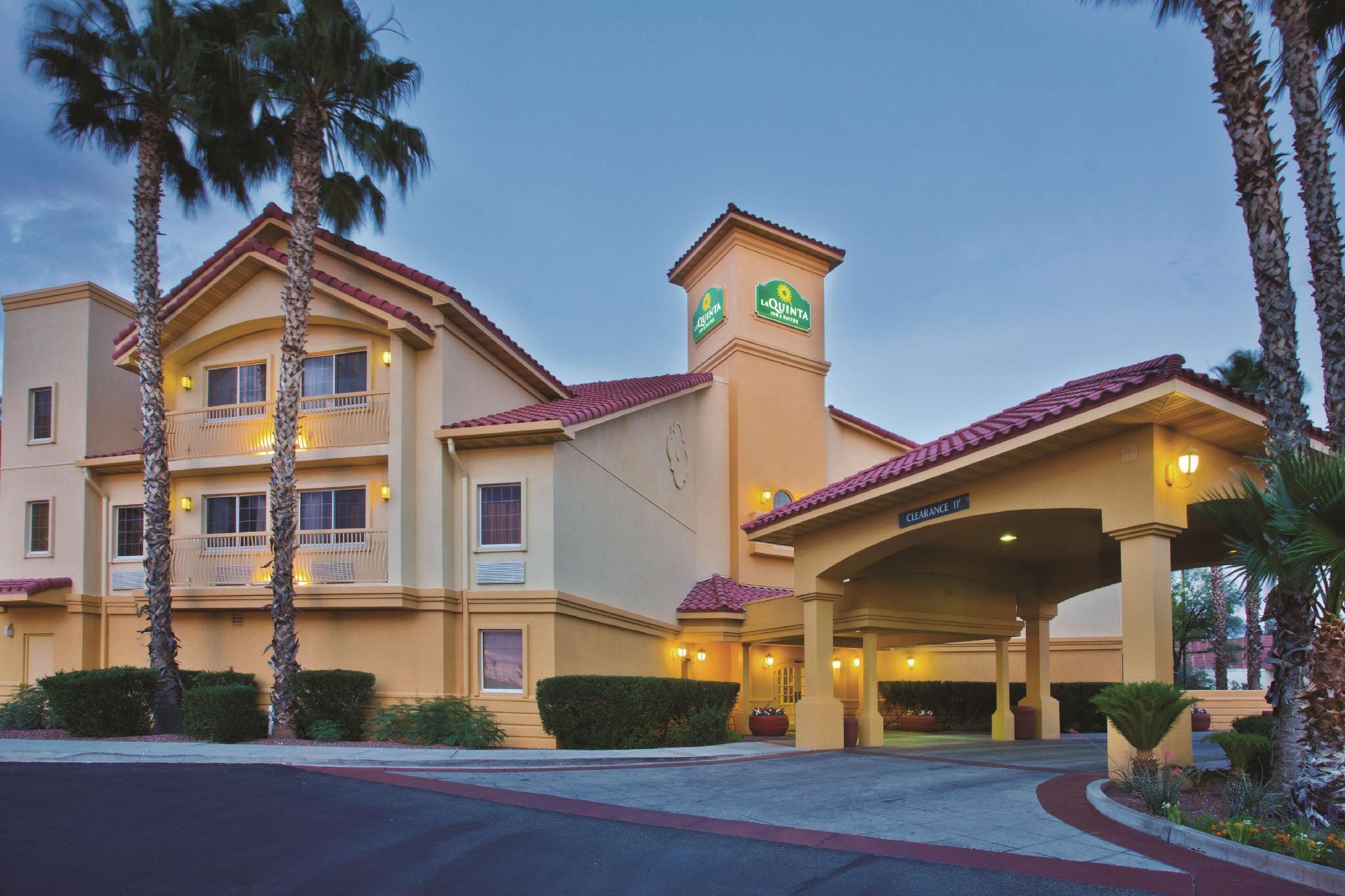 Отель La Quinta By Wyndham Tucson Airport Экстерьер фото